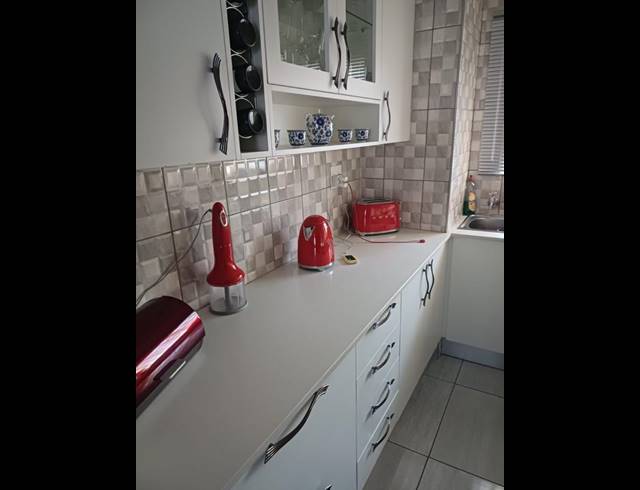 2 BEDROOM APARTMENT FOR SALE IN PRETORIA GARDENS